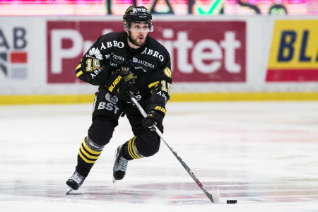 Jonathan Andersson i AIK-dressen. Foto: Andreas L Eriksson / Bildbyrån