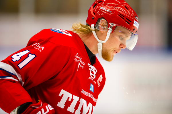 Ludvig Nilsson i Timrå IK. Foto: PÄR OLERT / Bildbyrån